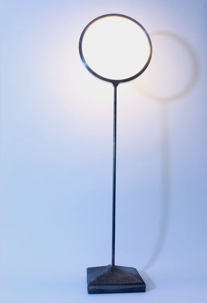 Geo Sun is a minimalist lamp part of the Geometrika collection. Very modern and unique